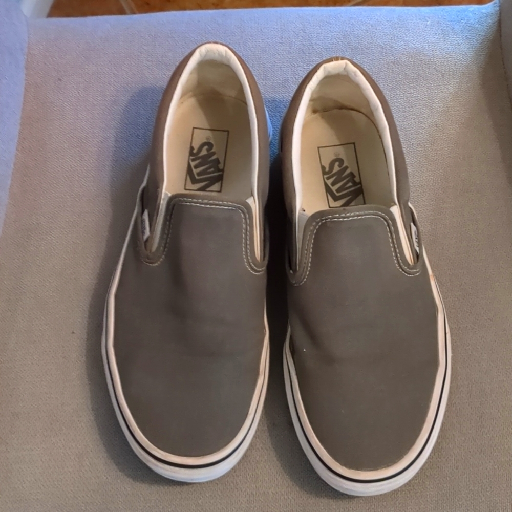 Vans Classic Grey White Off the Wall SlipOn Canvas Shoes 8 Men/ 9.5 Women EUC